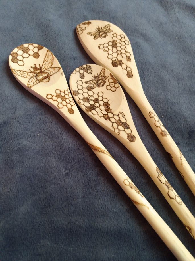 Spring Bee Wood Spoon Set